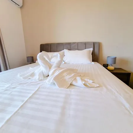 Panoramic Pool & Mamaia Nord 3*