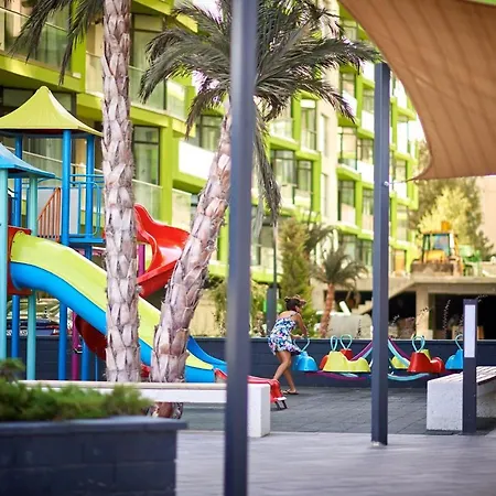 Daire Panoramic Pool & Mamaia Nord 3*