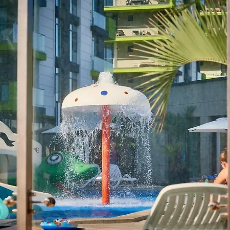 Panoramic Pool & Mamaia Nord