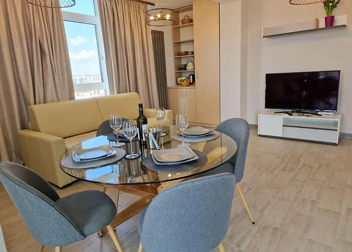 Panoramic Pool & Mamaia Nord 3*