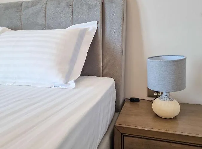 Panoramic Pool & Mamaia Nord 3* Navodari