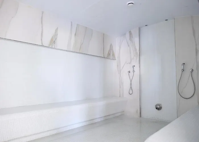 Apartment Panoramic Pool & Mamaia Nord